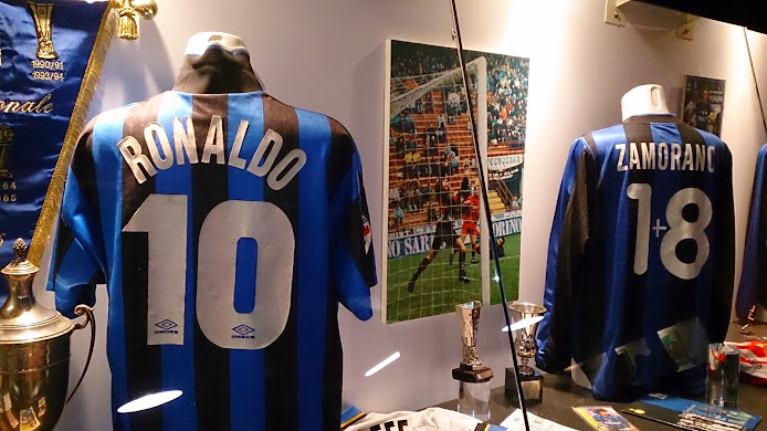 San Siro Museum - player shirts